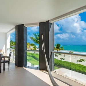https://pure-mareazul-riviera-maya-playa-del-carmen.quintano-roohotels.com
